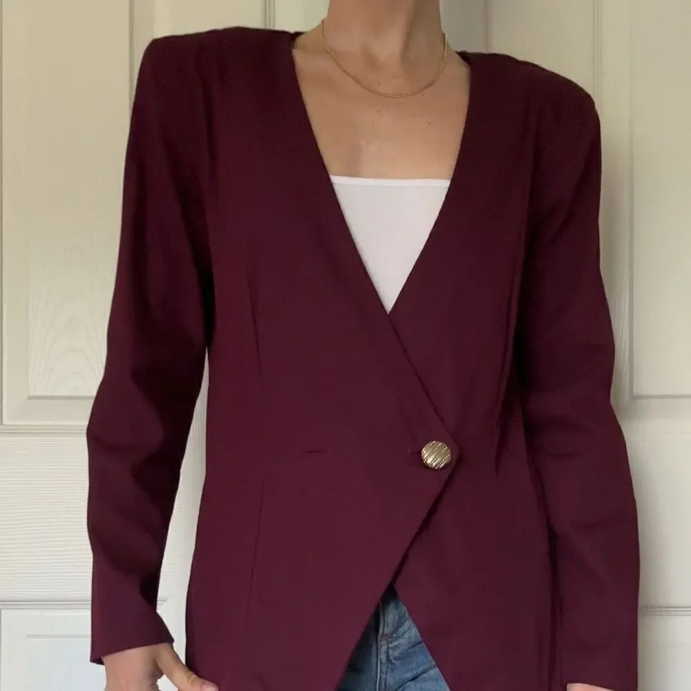 Byer too California burgundy, single button blazer